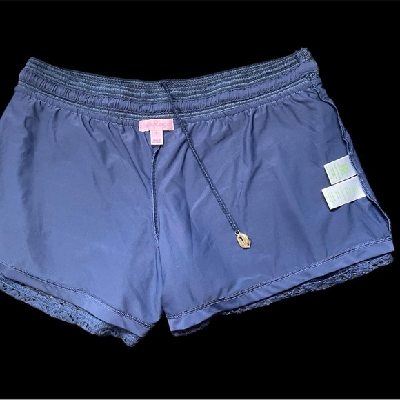 Lilly Pulitzer shorts - Picture 3 of 4